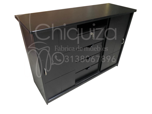 Closet Livis Negra